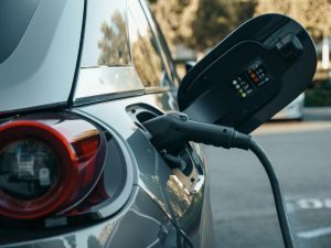 Read more about the article Javni poziv za dodeljevanje nepovratnih finančnih spodbud za električna vozila