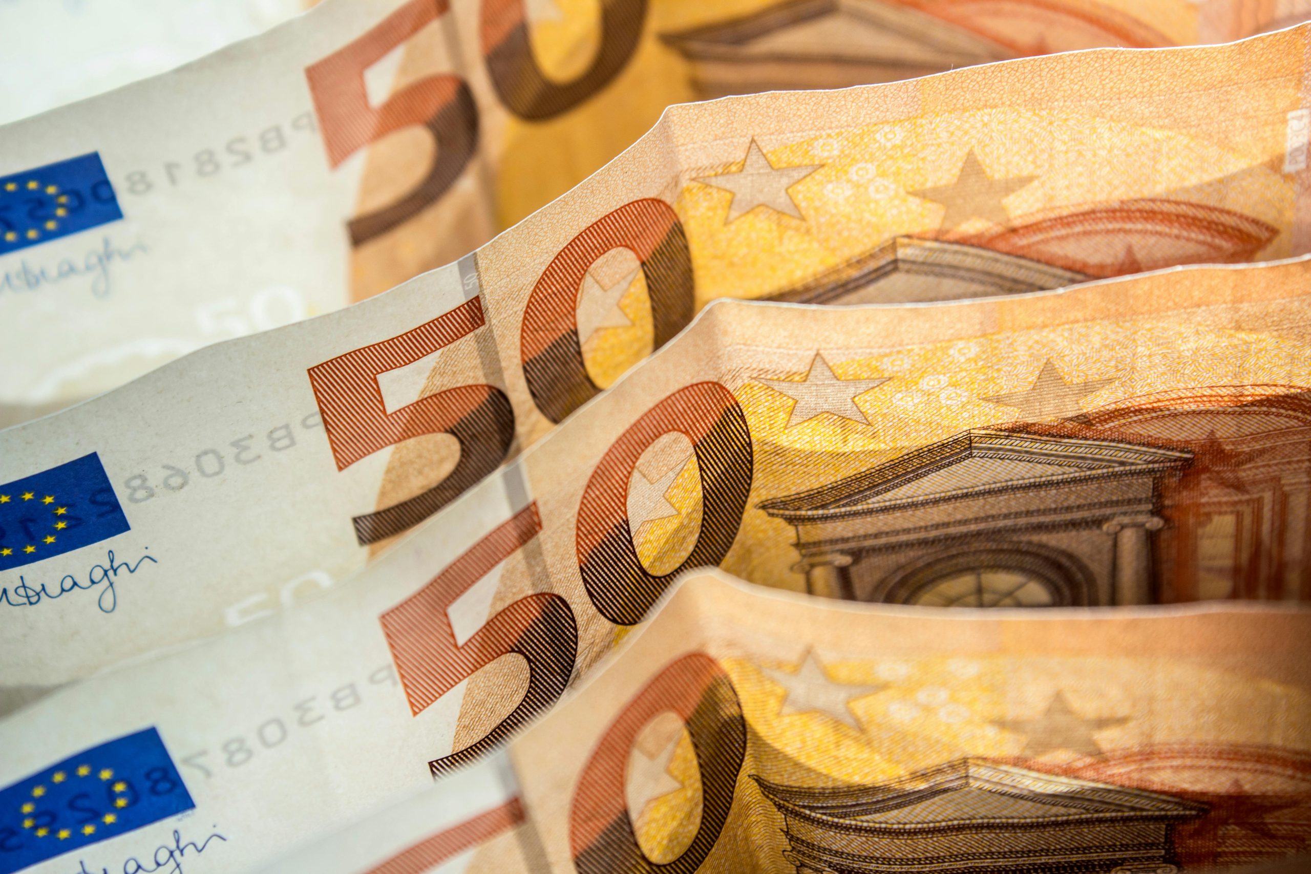 Read more about the article Javni razpis za intervencijo IRP04 naložbe v razvoj in dvig konkurenčnosti ter tržne naravnanosti ekoloških kmetij za leto 2025
