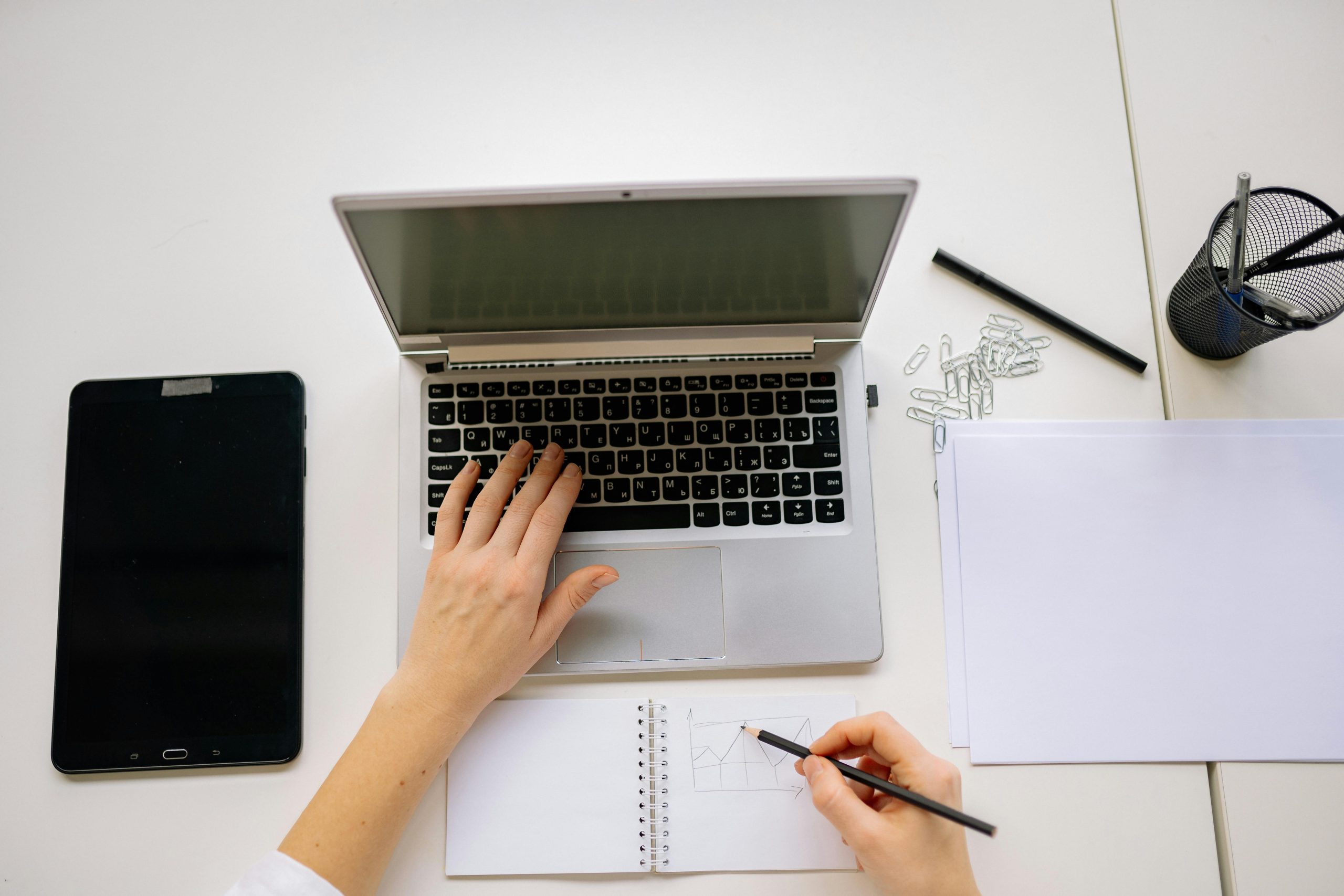 Read more about the article Kako izbrati pravi javni razpis za vaše podjetje