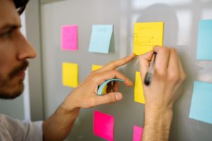 Read more about the article Kako poteka pridobivanje subvencije od razpisa do izplačila?